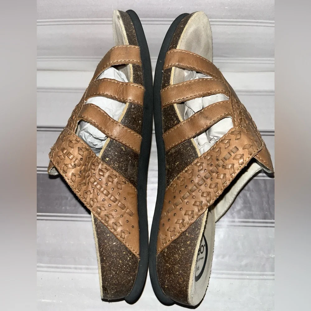 Abeo Mandalay Womens Size 6 leather sandals Tan Slip On Shoes 0282 - Picture 6 of 6